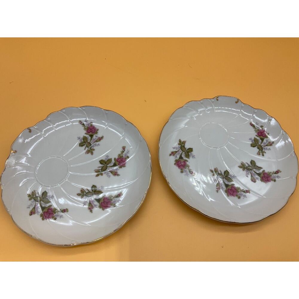 Rose‎ Pattern Snack Plates Set of 2 7.5" Gold Trim Scalloped Edge Vintage